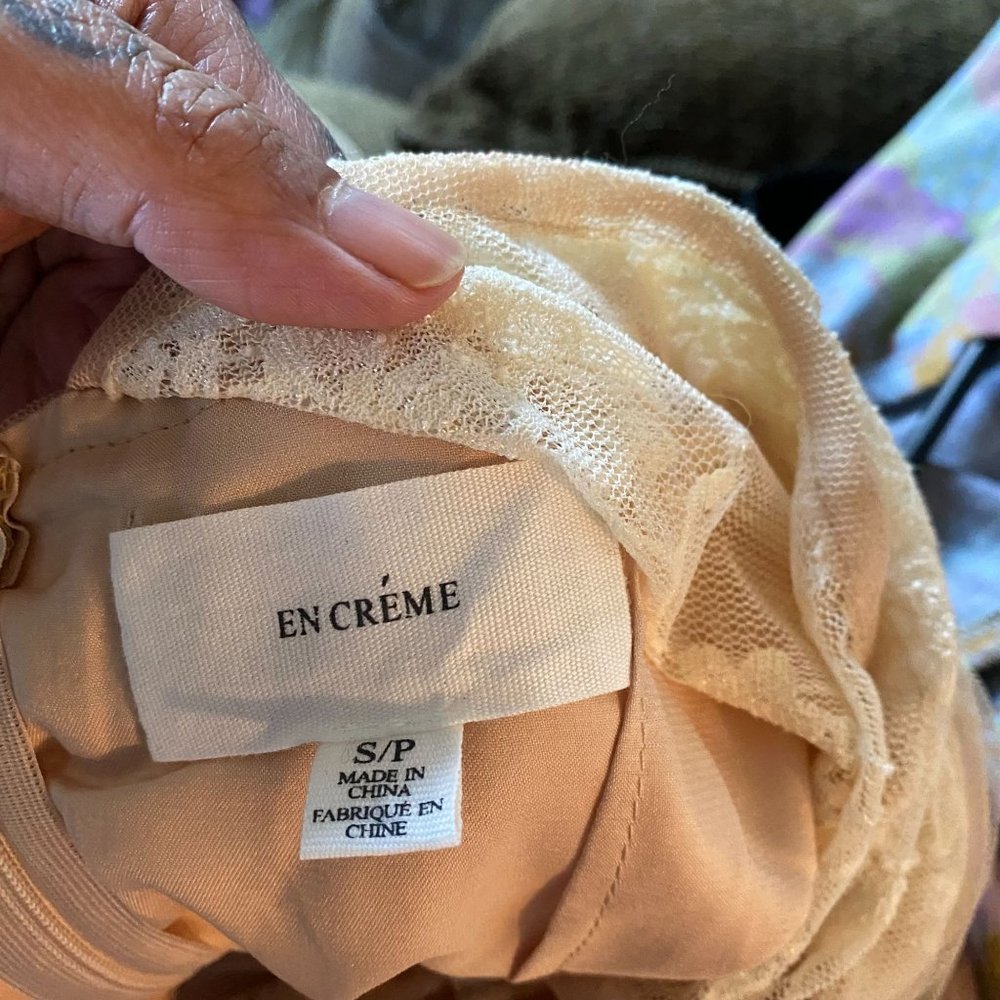 EN CREME Ruched LACE DRESS S - Picture 6 of 6